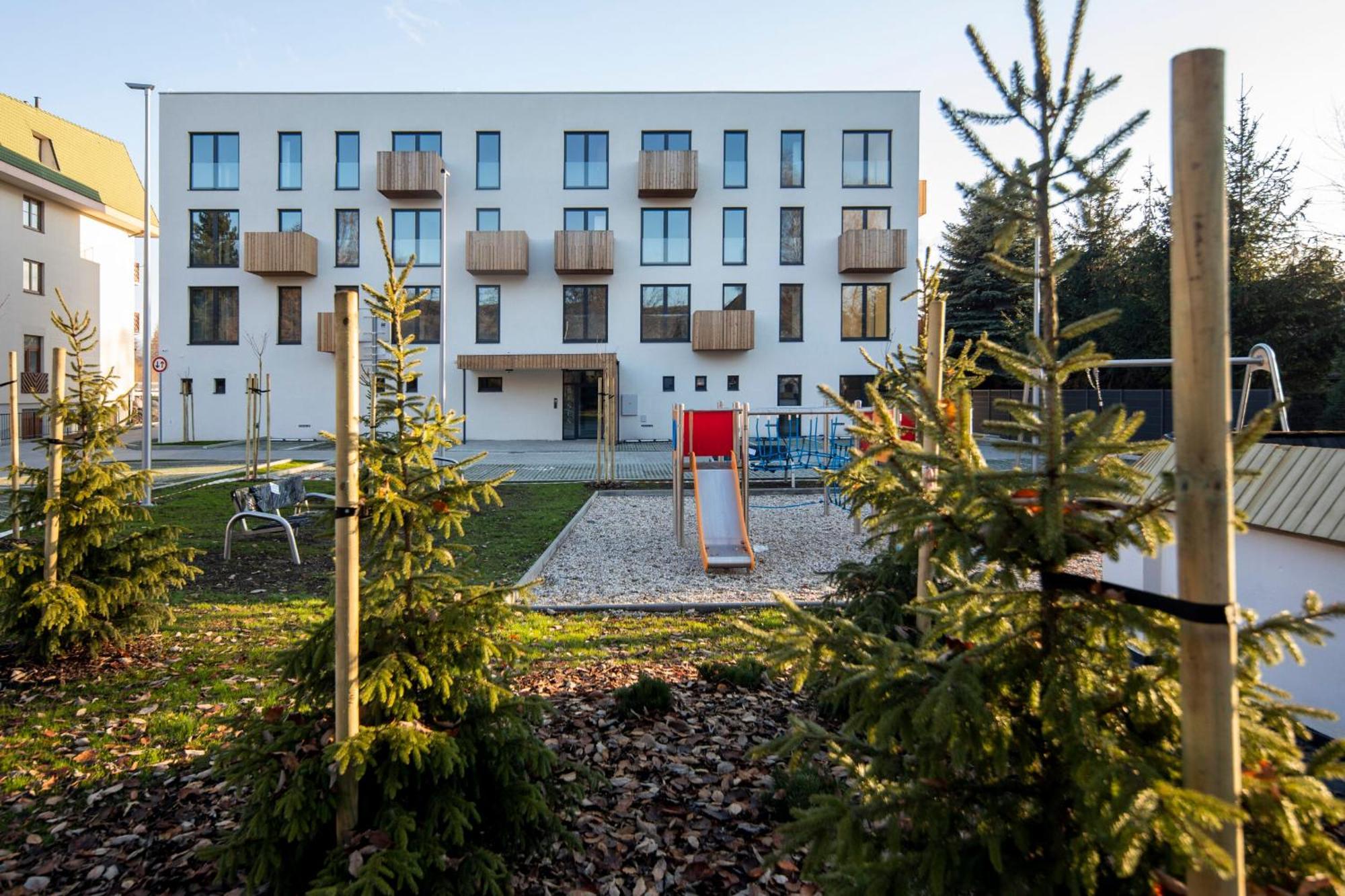Apartman Nad Riekou Besenova Exterior photo